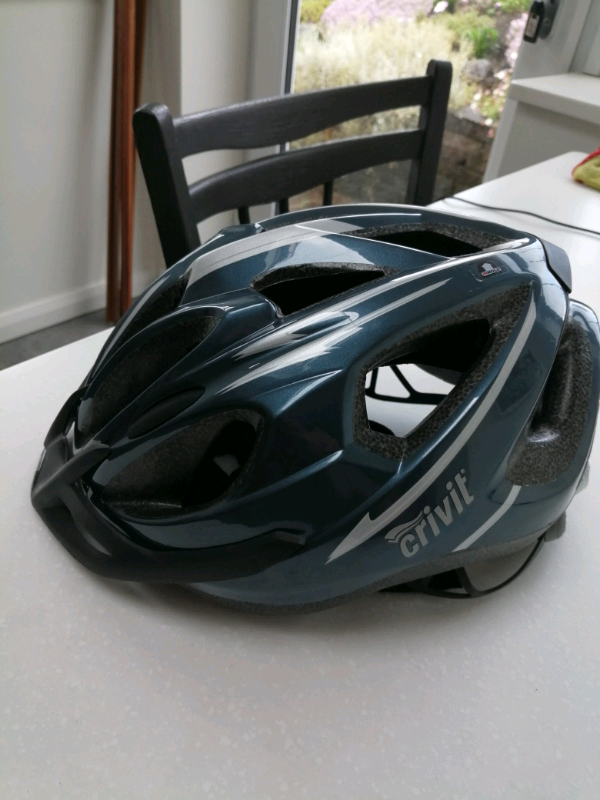 crivit cycle helmet with rear light